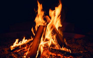 Ateş katı, sıvı yada gaz mıdır?