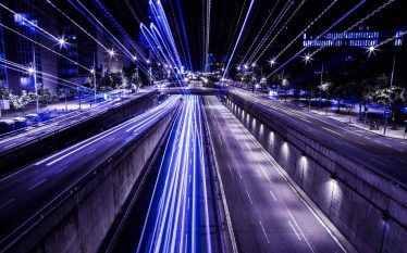 Fiziğin Evrensel Sabitlerini Keşfetmek: Parçacık Veri Grubu’ndan Gelen İçgörüler