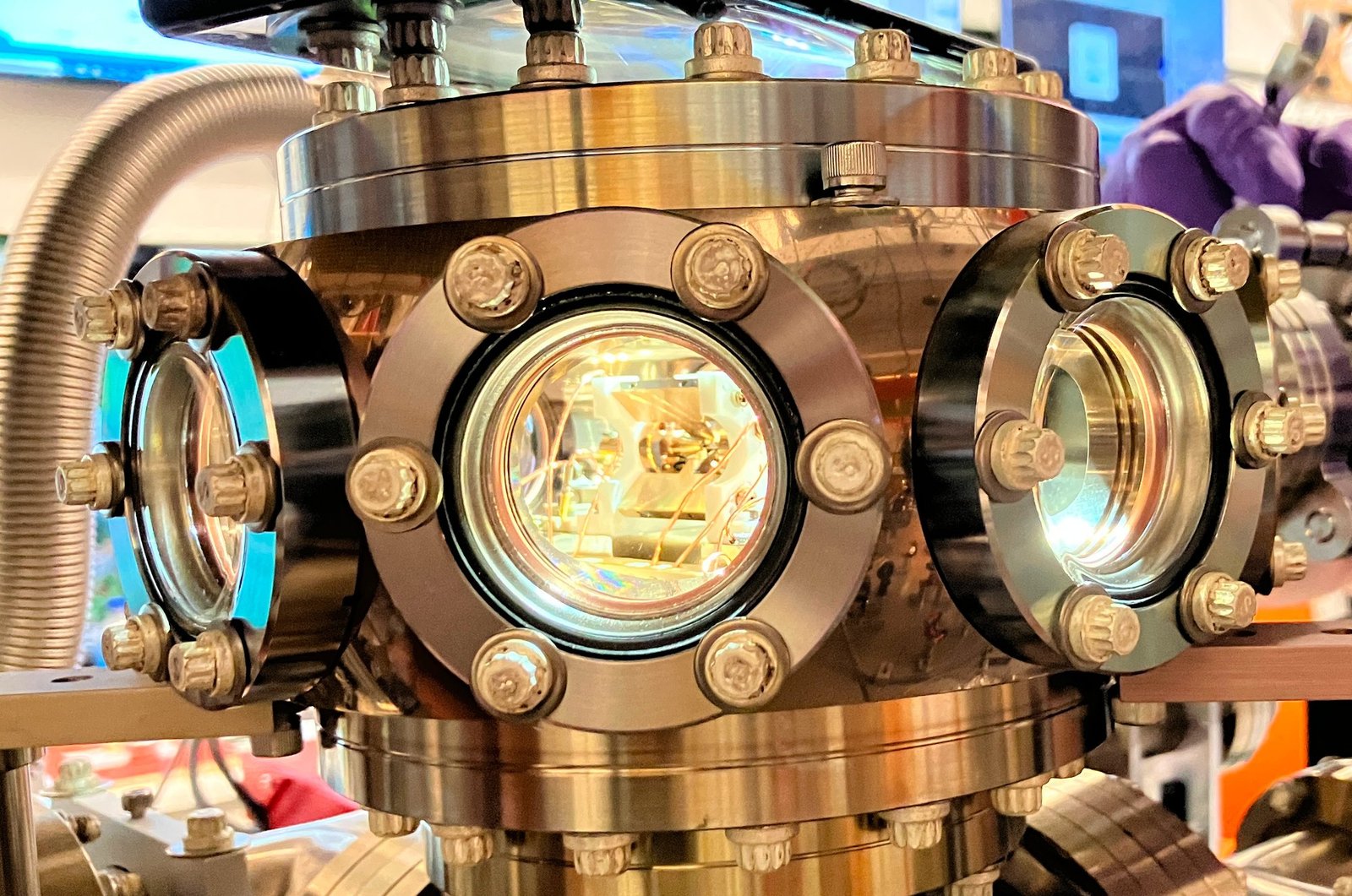 Doğrusal bir Paul iyon tuzağının elektrotları