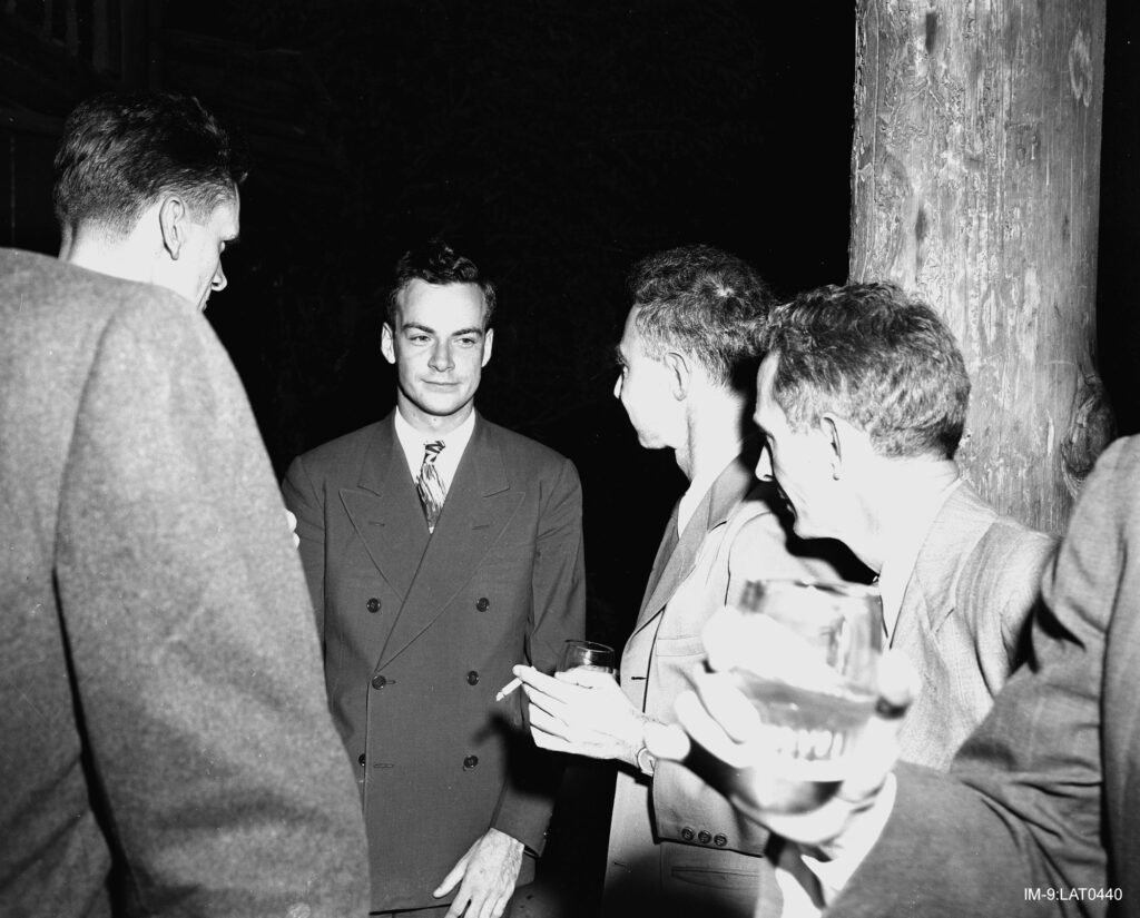 Richard Feynman ve Robert Oppenheimer, Los Alamos Ulusal Laboratuvarı’nda