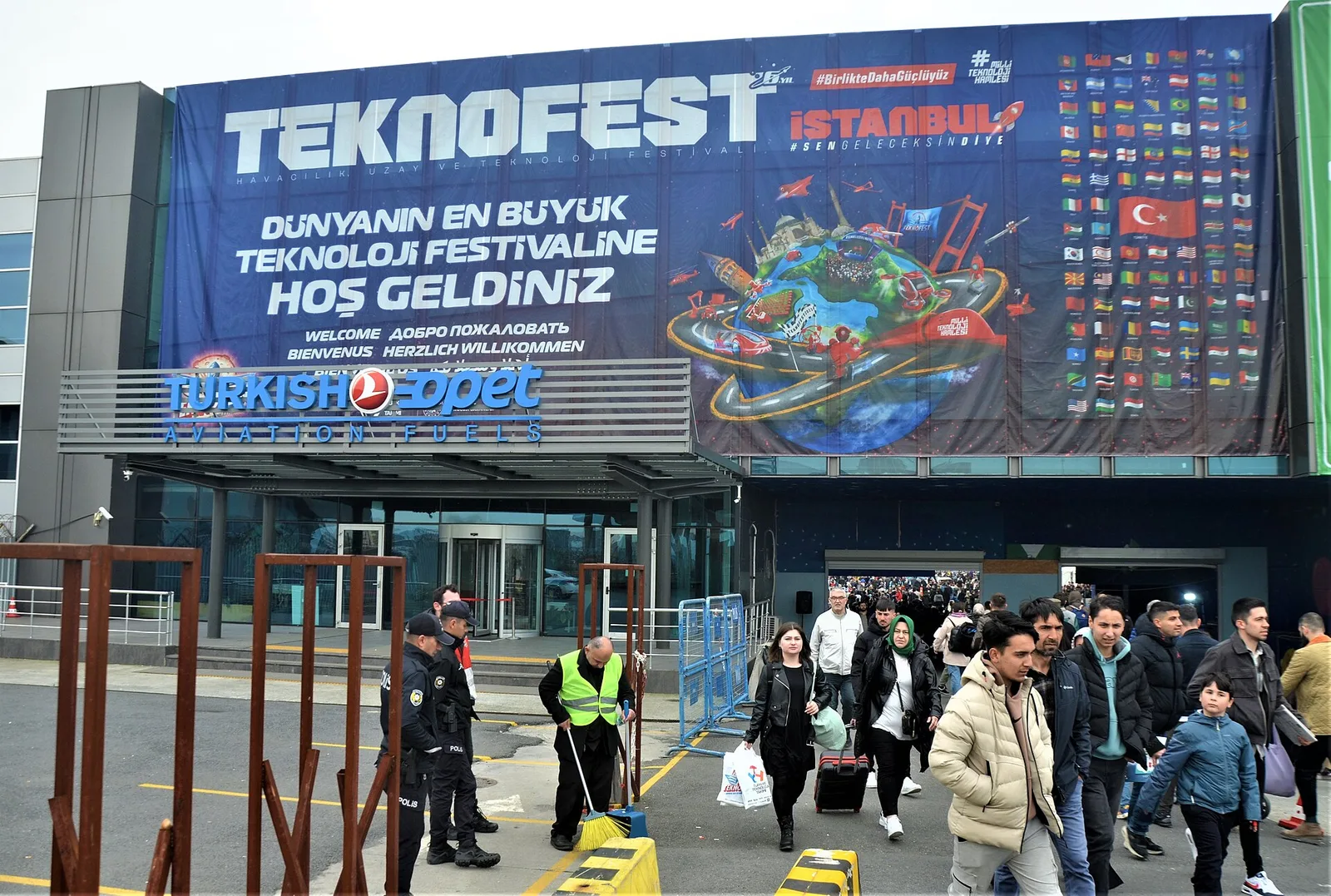 TEKNOFEST festival alanı girişi